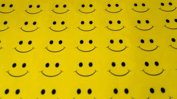 Seni Memberi Masukan: Cara Memberi Feedback yang Membangun untuk Junior Trainer Tanpa Mematahkan Semangat